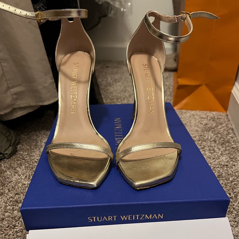 Stuart Weistzman Liquid Metallic